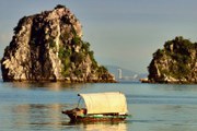 Вьетнам все больше интересует туристов. // iStockphoto / pirjek