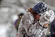 Власти посчитали игру в снежки опасной. // boosik.blog.ru