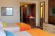 Отель расположен недалеко от центра города. // parkinn.com