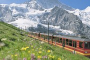 Поезд региона Юнгфрау // jungfraubahn.ch