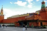 Красная площадь и мавзолей Ленина закрыты. // telegraf.com.ua