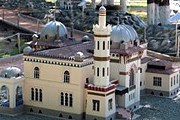 Миниатюрные копии достопримечательностей Крыма собраны в новом парке. // timeua.com
