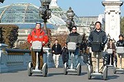 Экскурсия по Парижу на сигвеях // dosomethingdifferent.com