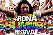 Фестиваль собирает тысячи участников. // aronasummerfestival.com