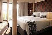 Номер в бутик-отеле TenFace Bangkok // tenfacebangkok.com