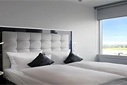Номер в отеле Innside Dusseldorf Hafen // melia.com