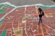 Карта размещена прямо на земле. // Noticia.ru
