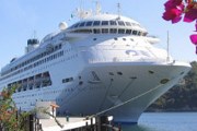 В Коста-Рику заходят лайнеры крупнейших круизных компаний. // buenolatina.ru