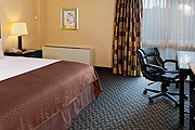 Номер в Radisson Hotel JFK Airport // radisson.com