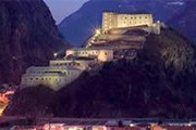 Новогодняя ночь в крепости будет незабываемой. // fortedibard.it