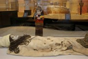 Захороненные тела сами превращаются в мумии. // anthroeye.wordpress.com