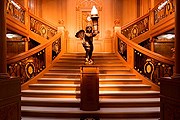 Знаменитая лестница "Титаника". // titanic-exhibition.ru