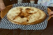 В честь бога Семини пекут хлеб с его изображением. // lakkerantwerp.be