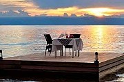 С платформы открываются прекрасные виды на озеро. // malawitourism.com