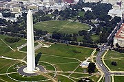 Монумент открывается после реставрации. // wikipedia.org