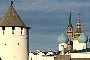 Семьи с детьми выбирают Казань. // Shutterstock / ekina