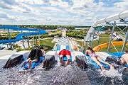 В аквапарке 35 водных горок. // ottawacitizen.com