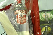 Без уплаты пошлины можно ввозить 3 литра спиртного любой крепости. // alkoveikals.com