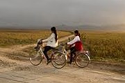 Без шлема могут не пропустить за границу. // rolling-tales.com