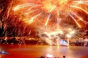 Спектакль можно посмотреть с набережной Линца. // oberoesterreich.at