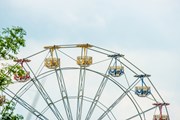 В парке - около сотни различных аттракционов. // Kasper Nymann, Shutterstock.com