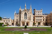 Замок Леднице предложит уникальное зрелище. // Frantisek Czanner, Shutterstock.com