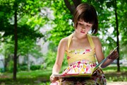 Пользование библиотеками бесплатно. // Elena Pavlovich, Shutterstock.com