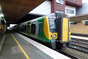 Поезд London Midland // Travel.ru
