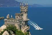 Крым начинает готовиться к новому сезону. // Mykola Ivashchenko, shutterstock.com