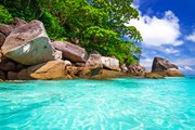 Острова Симилан - одно из красивейших мест на земле. // Patryk Kosmider, shutterstock.com
