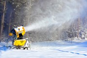 В прошлом сезоне работало лишь четыре снежных пушки. // ET1972, Shutterstock.com