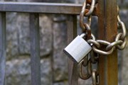 В стране снова появились закрытые зоны. // Aleksan, Shutterstock.com