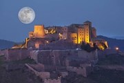 Отель расположен в старинном замке. // Travel.ru