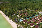 Отель расположен у популярного пляжа Лаем-Яй. // moevenpick-hotels.com
