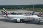 Самолет Emirates // Travel.ru