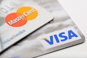 Visa и Mastercard ушли из Крыма. // Levent Konuk, shutterstock