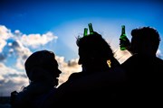 В Хельсинки встречаются пьяные на улицах. // Kzenon, Shutterstock.com