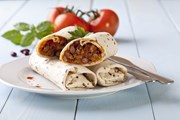 Акция приурочена к футбольному матчу. // gkrphoto, Shutterstock.com