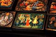 Владимир познакомит с народными промыслами России. // Wikipedia
