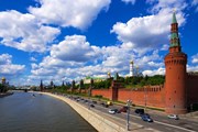 Россияне поедут в Москву на День Победы. // dimbar76, shutterstock