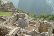 Мачу-Пикчу - интереснейшая достопримечательность Перу. // Wikipedia