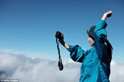Туристы смогут опубликовать селфи прямо с вершины Фудзи. // Gettyimages