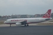 Самолет AtlasGlobal // Travel.ru