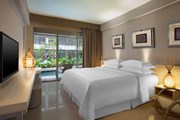 Номер в Four Points Bali, Kuta // starwoodhotels.com