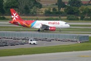 Самолет Air Malta // Travel.ru