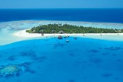 Куда сбежать от дождей и холодов? // Travel.ru