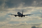 AZAL откроет дисконтный рейс в Москву // Юрий Плохотниченко