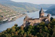 Ночевка в старинном замке - это доступно. // Alamy