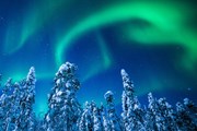 Северное сияние в Финляндии // Antti Pietikainen, theguardian.com