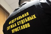 Все больше россиян не выпускают за границу из-за долгов. // aisttv.ru